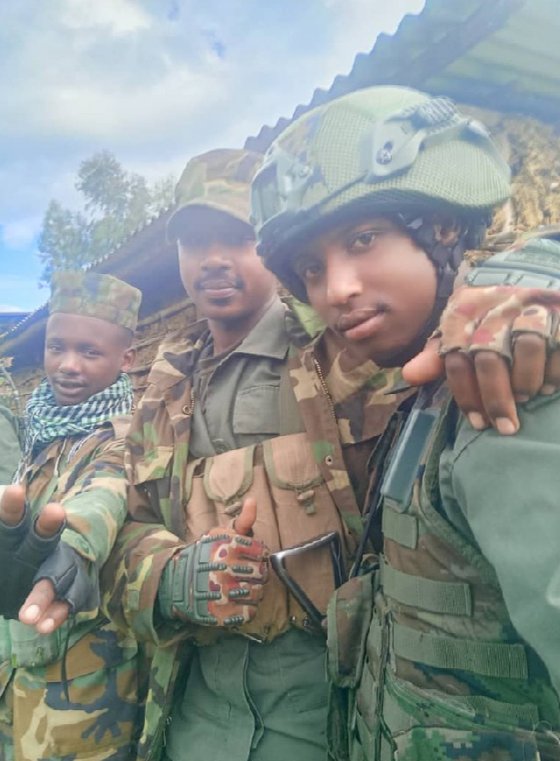 PalukuNgirababo's tweet photo. #Restons UNIS,COURAGEUX et ENGAGES,...dans la LUTE pour la LIBÉRATION#
Les INVINCIBLES viennent vers Chers COMPATRIOTES,vous LIBERER des INCOMPÉTENTS et IRRESPONSABLES de Kinshasa!https://t.co/EfUd8Qytcr https://t.co/Lzv1L2pSzi