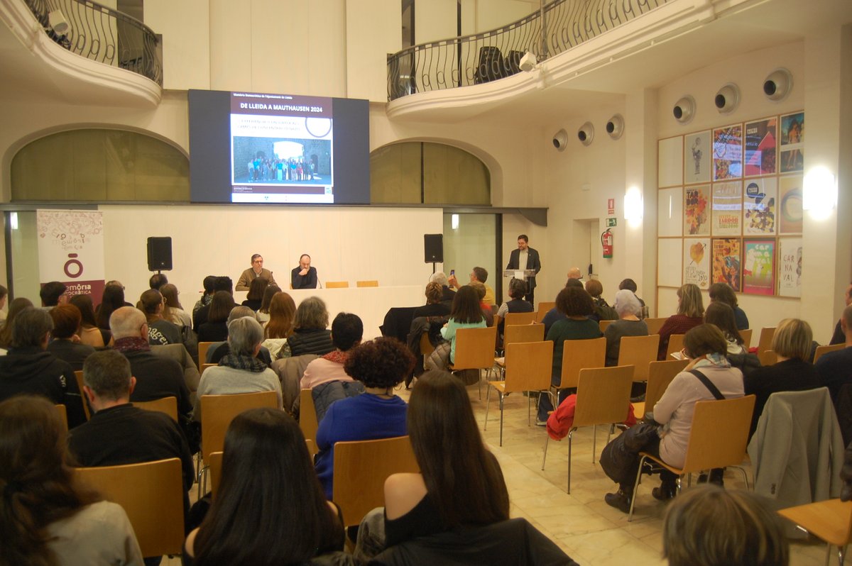 dretscivilsll's tweet photo. Avui hem escoltat l'experiència de l'alumnat de diversos centres educatius de #Lleida que van viatjar a #Mauthausen, el maig de 2024, per participar en els actes de l'alliberament del camp. Organitzat per @paerialleida amb @amauthausen i @DemdLleida. https://t.co/5x91eiyxNI