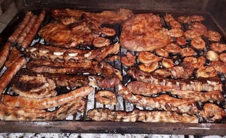 Boltios_1's tweet photo. @PauloChavira Vos seguí comiendo enchilada de pija
Yo me voy a prender el fueguito

Nos vemos en 2 o 3 añitos a ver como les va a ustedes https://t.co/k6ejvKQYJg