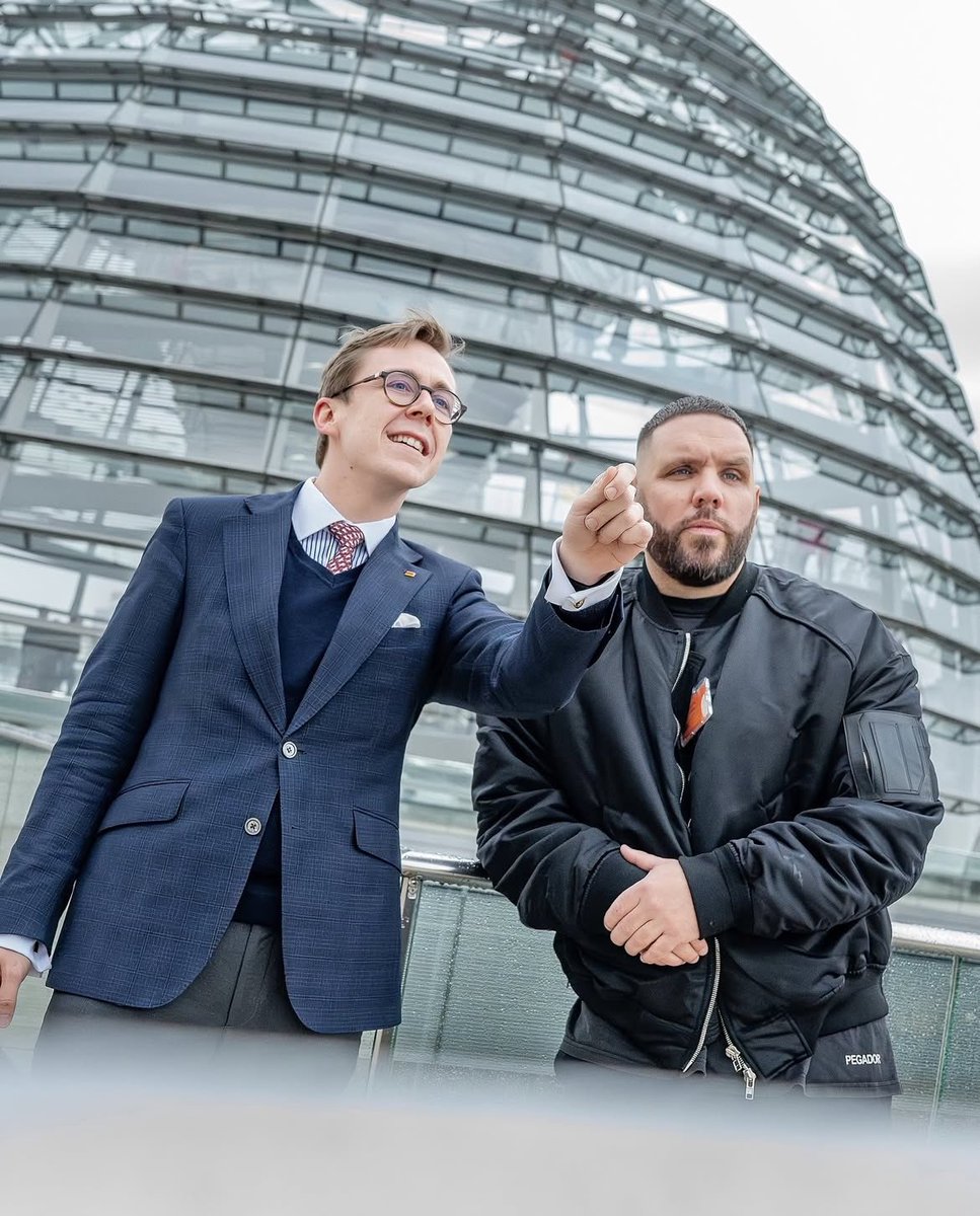 princeofhalle's tweet photo. Wie hart geht dieses Bild bitte? https://t.co/HzUr8Gxy5d