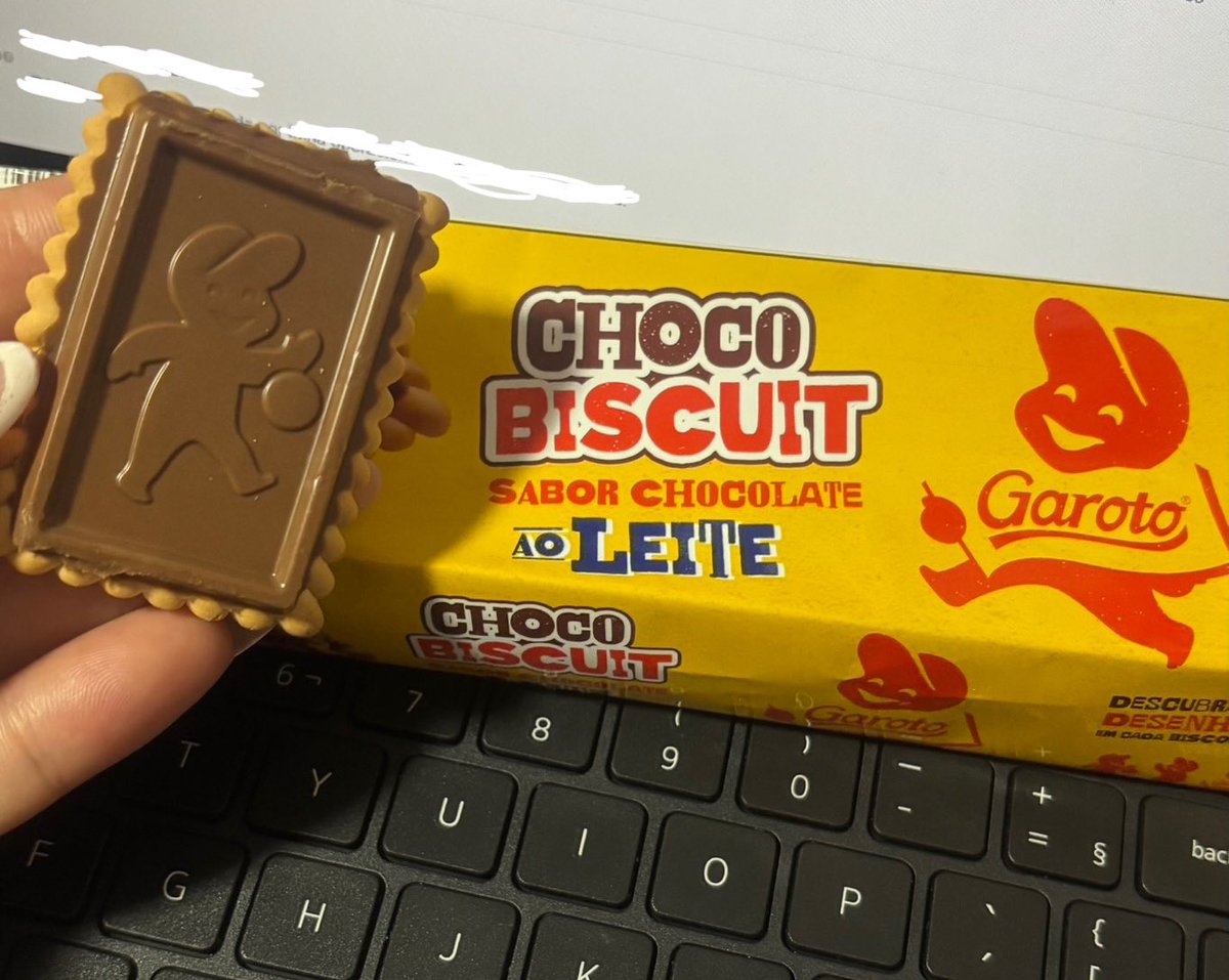 Flaviasrodri's tweet photo. A partir de hoje, me torno testemunha de @Garoto! Que biscoito maravilhoso! 😍😋 https://t.co/VnxYTkYXwY