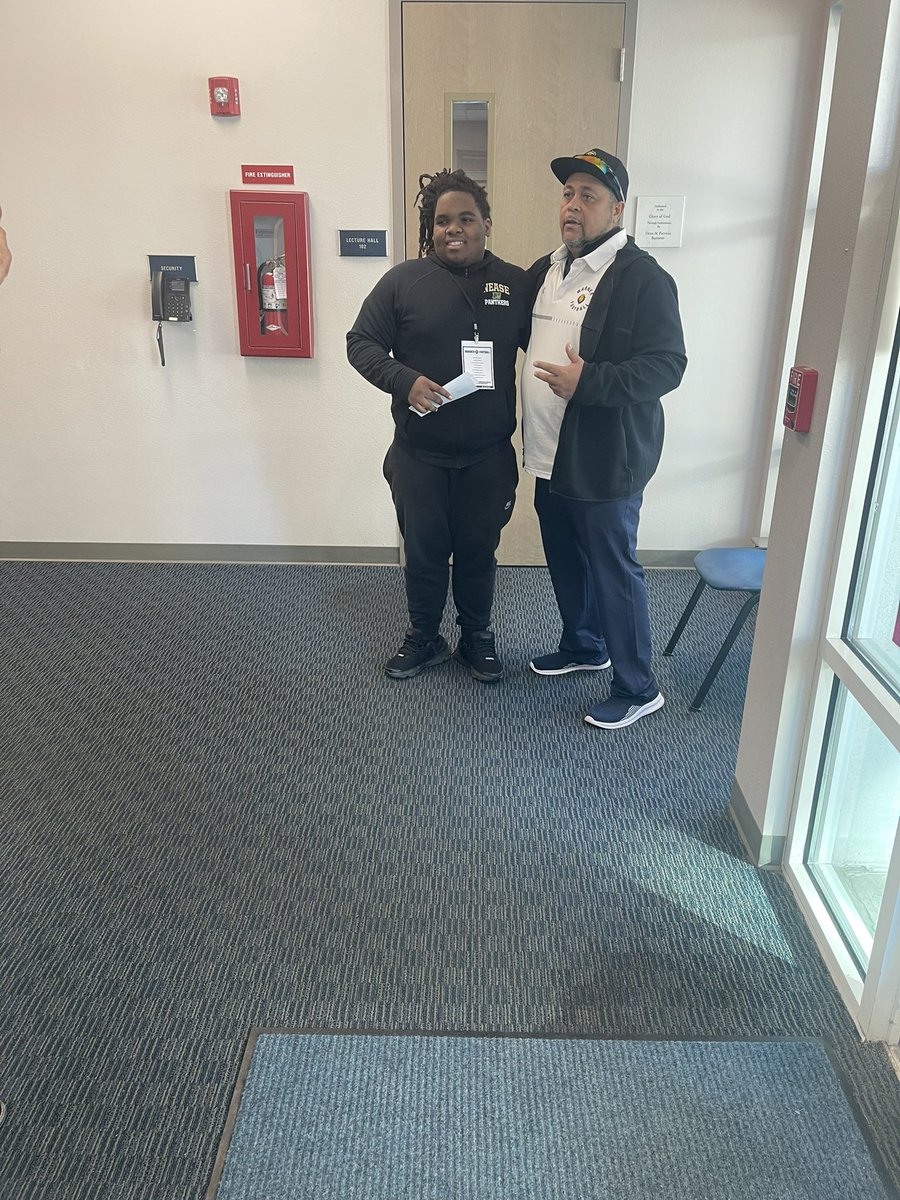 After a great visit today and a great talk with <a href="/dburks88/">Dialleo Burks Sr.</a> and <a href="/CoachJoeNieves/">Coach Joe Nieves</a> I’m proud to say I committed to <a href="/WarnerUFootball/">Warner Football</a>  
Thank you <a href="/CoachDrafts/">Collin Drafts</a> <a href="/CoachRGarth/">Coach G</a>