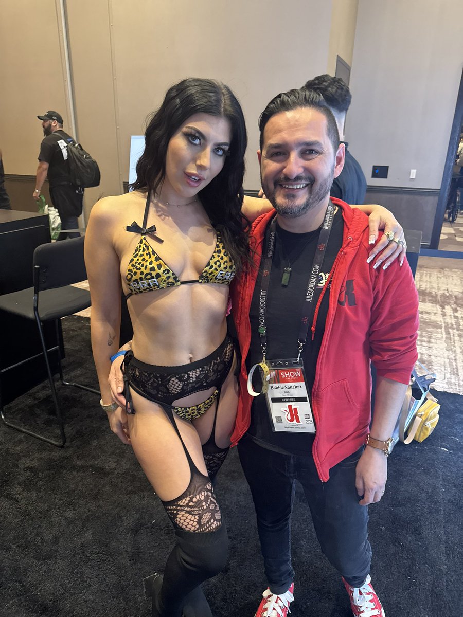 Loved seeing <a href="/thegalritchie/">Gal Ritchie</a> <a href="/avnexpo/">AVN Expo</a> 💗💗💗💗💗💗