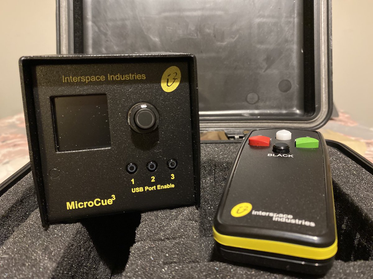 Bright__Spark's tweet photo. Really pleased with our new MicroCue3 presentation clicker added to our inventory. Will be putting this to good use next week on a roadshow event across 5 venues. #eventproduction #eventprofs #roadshow #presentation #AV #corporate https://t.co/JHz9lyslwS