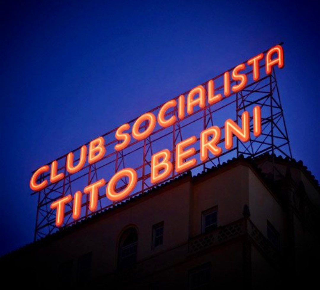 Franquet_Stein's tweet photo. @NiraFierro @ppdecanarias ¿Al final habrá fiesta o no? Avisen, por si tengo que arreglarme https://t.co/d0O3vg29YW