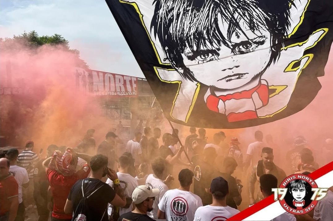 Os convocamos mañana para vivir la previa juntos.

A partir de las 14h en la explanada de Santa Justa. Allí se desplegará un tifo y después partiremos en corteo hacia el estadio.

Vive la previa con nosotros
¡No faltes!