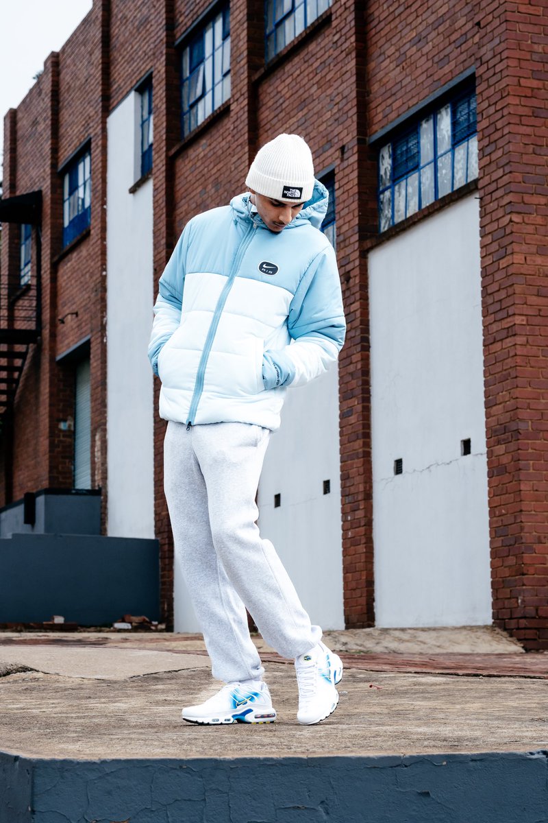 okysxoop's tweet photo. This Was One Of The Good Advice I Took From The NOCTA Book 

Model :Saood
Photographer :@okysxoop 
Location :2nd Ave Industrial 

#fashion #streetphotography #streetfashion #photograghy #nike #tracksuitmafia #modelsheet #thenorthface https://t.co/sYN5Lw4ZMc