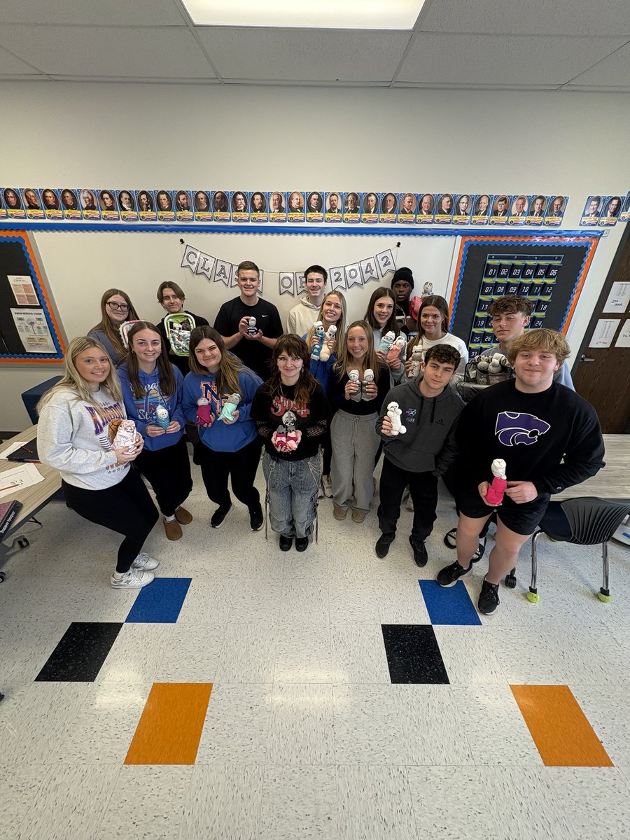 spezzelle's tweet photo. From their first day in the nursery, to graduation day a week and a half later. These sock babies, and their parents, have grown so much ๐ฅน #wsdlearns #appsychology https://t.co/mVc6EYquaA