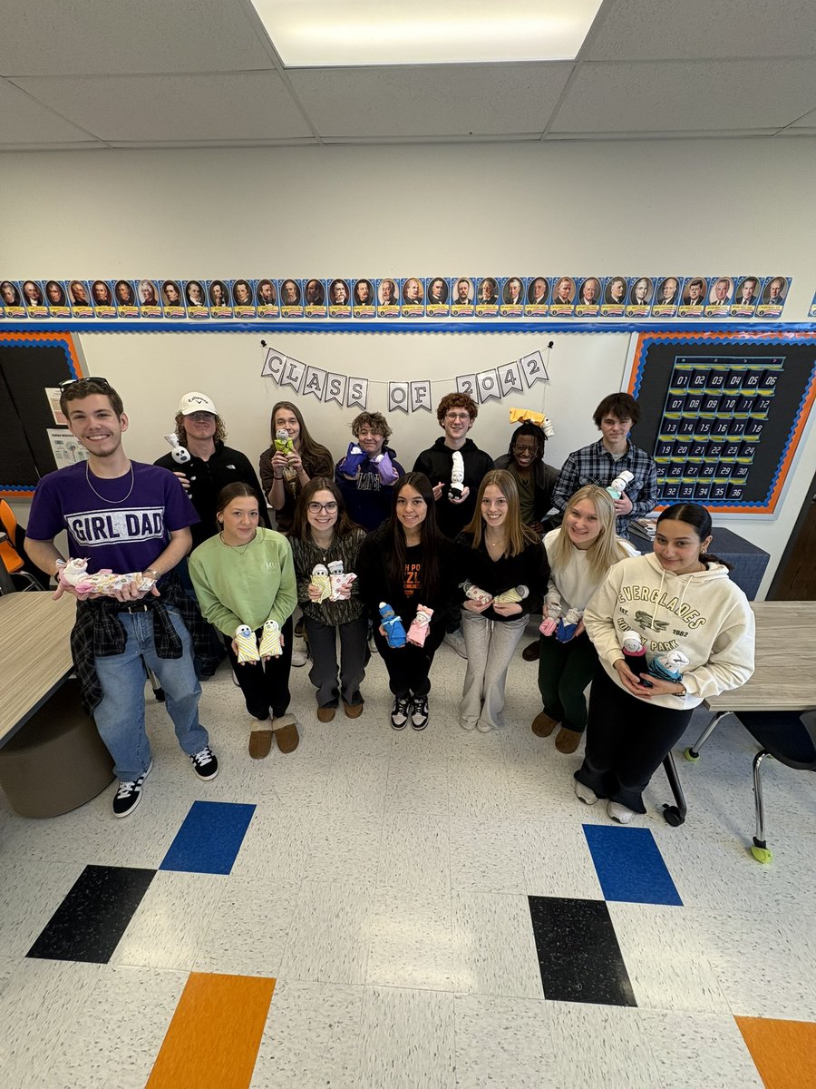 spezzelle's tweet photo. From their first day in the nursery, to graduation day a week and a half later. These sock babies, and their parents, have grown so much ๐ฅน #wsdlearns #appsychology https://t.co/mVc6EYquaA