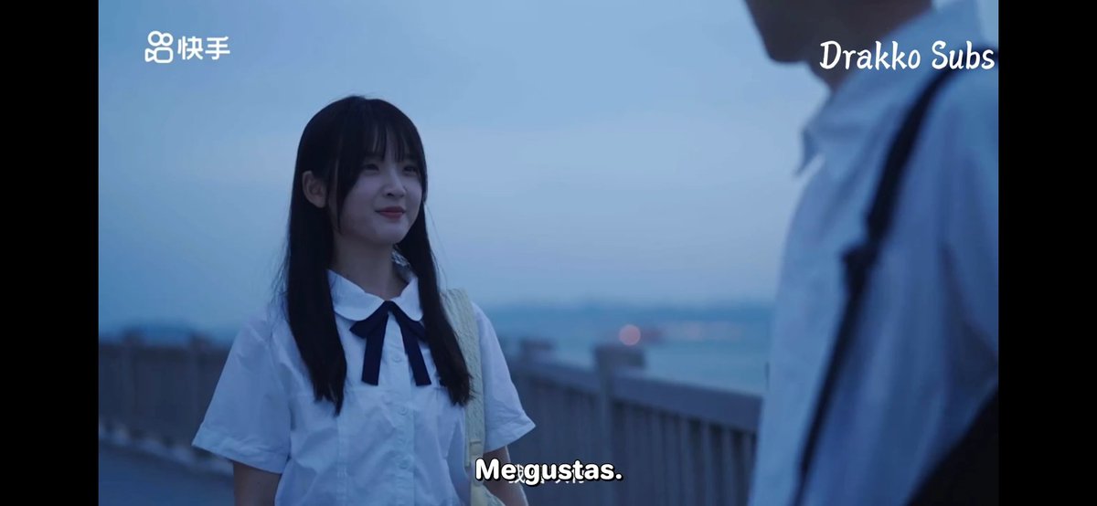 cami_dramas's tweet photo. Está escena me pareció muy bonita con los tonos azulados y ella siendo tan directa 💙
#BackToSeventeen https://t.co/rOK3qWcN7S