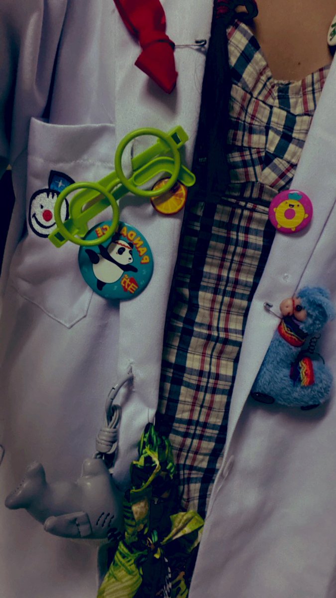 andreacaaas's tweet photo. Feliz aniversario Doctora Paca, gracias por salvarme muchas veces 🌈 https://t.co/3qDJ1UEmnn