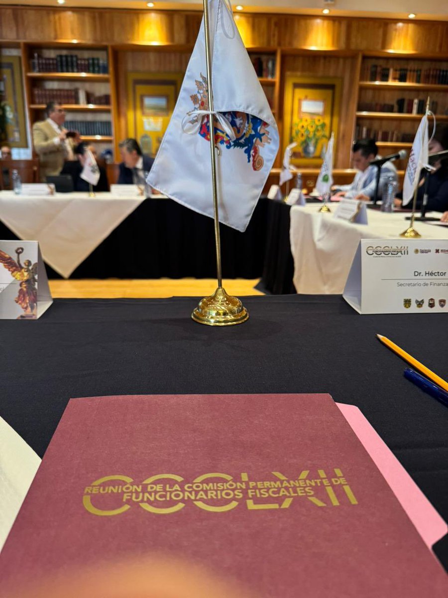 Asistí a la CCCLXII Reunión de la Comisión Permanente de Funcionarios Fiscales en la cual, el Subsecretario de <a href="/Hacienda/">Hacienda</a>, Maestro Edgar Amador, presentó el panorama presupuestal nacional para 2025. #SomosFinanzasGto