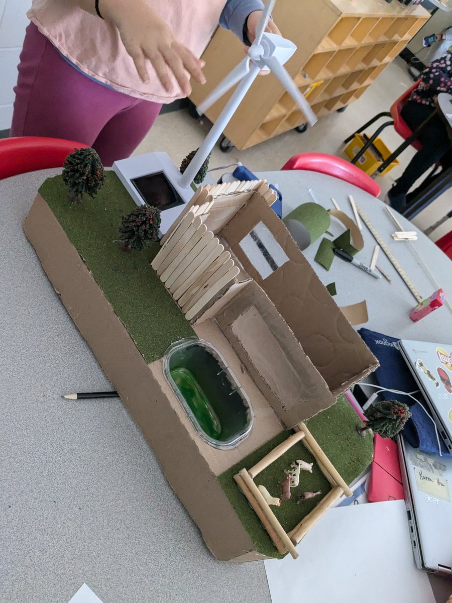 Mrs_Hall7's tweet photo. Future architects in the making! π β¨ Our grade 5 students @StGabrielOCSB are using thermal energy concepts to design sustainable eco-homes for their science project. π±π #EcoFriendly #ThermalEnergy #Sustainability #FutureBuilders #Grade5Science https://t.co/fUh8589kcp