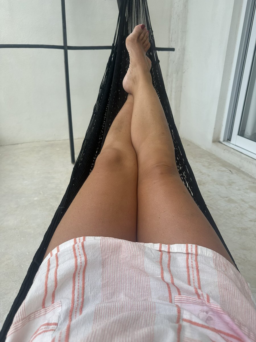 weevic18's tweet image. Love a hammock #takingiteasy #tulum