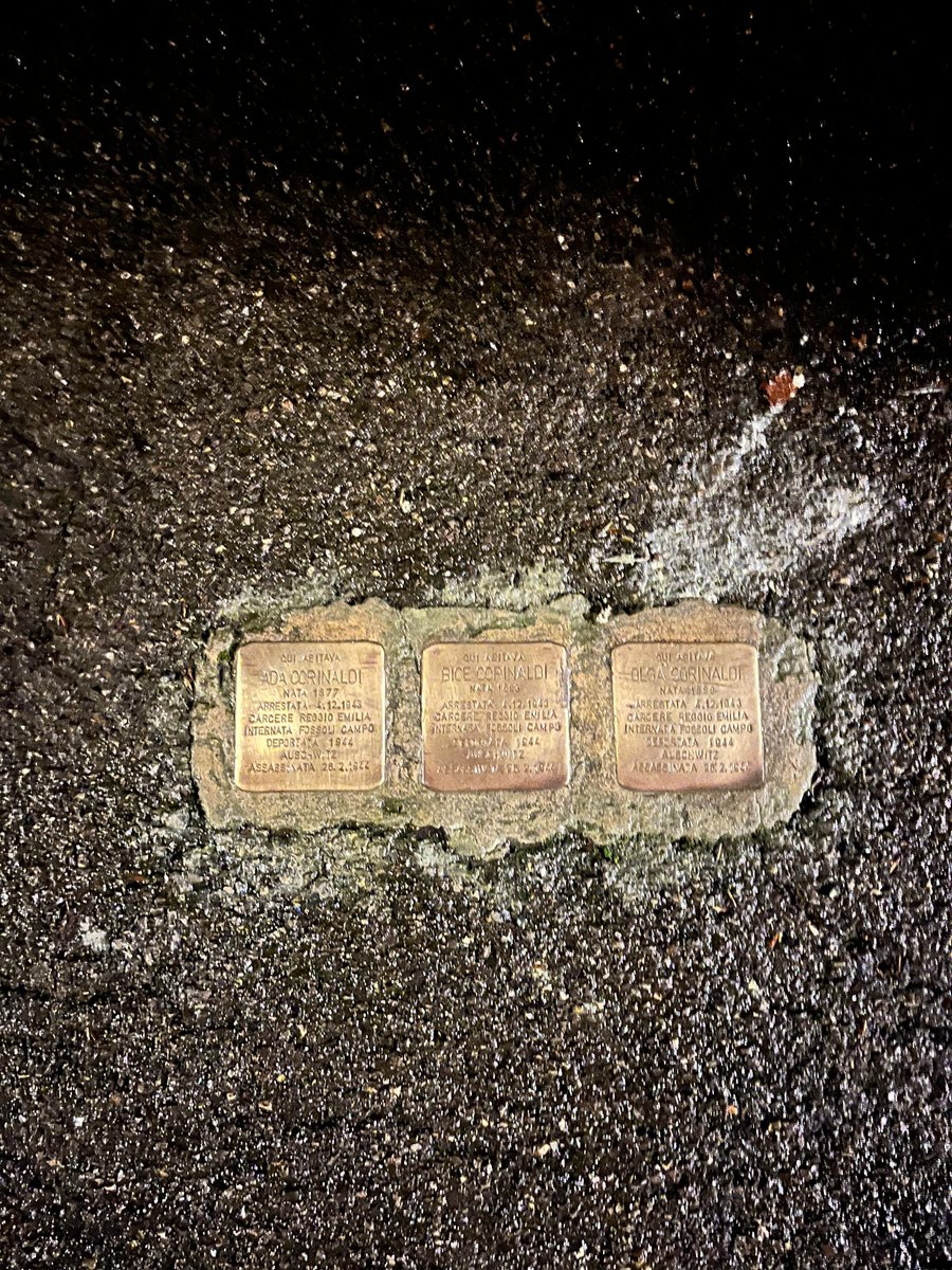 Istoreco's tweet photo. Ieri sera Niccolò e Mariachiara in via Montegrappa per omaggiare le pietre d'inciampo per le tre sorelle Corinaldi. Grazie!
#stolpersteine https://t.co/W1AxAawR4O