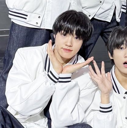 juwonsource's tweet image. park juwon MEMBER OF AHOF
#박주원 #PARKJUWON 
#아홉 #AHOF #유니버스리그