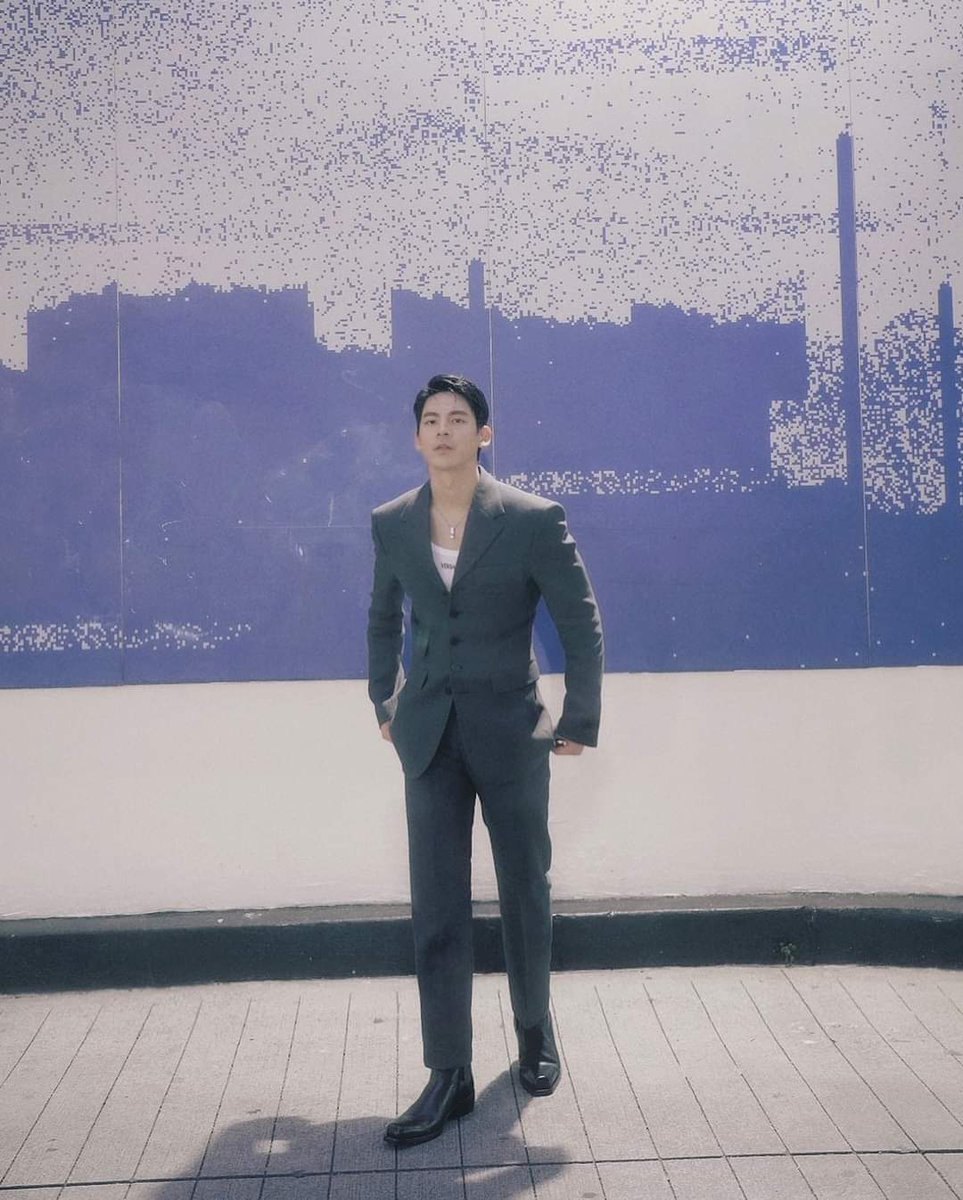 AustinLin27's tweet photo. It’s a dream land here, and cinema makes the world a dream land.

Outfits Versace
Stylist @charliebubblecat 
@newyorkasianfilmfestival https://t.co/q4sj0m0v6m
