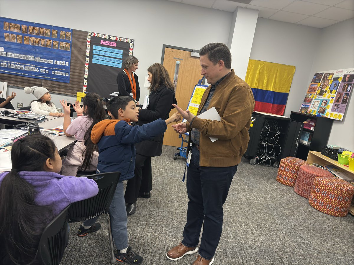 What a great morning visiting <a href="/GCSchoolsNC/">Guilford Co. Schools</a> #DualLanguage classrooms at <a href="/ajejaybirds/">Allen Jay Elementary</a> &amp; <a href="/HunterElemGSO/">Hunter Elementary School</a> . #BetterTogetherGCS