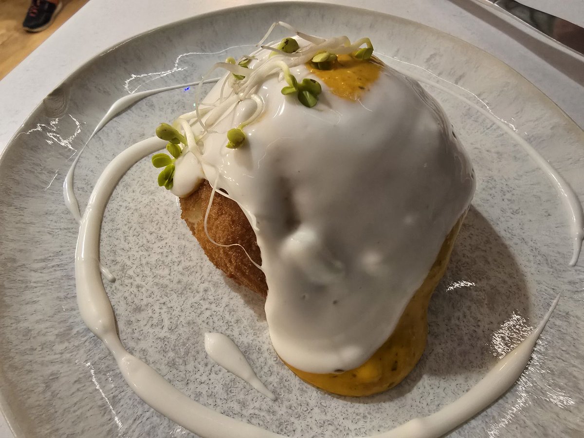 janievesvera's tweet photo. Acertada visita culinaria a la Tasca del tubo, en la zona del Tubo en #Zaragoza. Buen ambiente, amena conversación y la mejor compañía. Ahora, con la barriguita llena, a seguir disfrutando la noche zaragozana. https://t.co/NVFGbQ0kiv