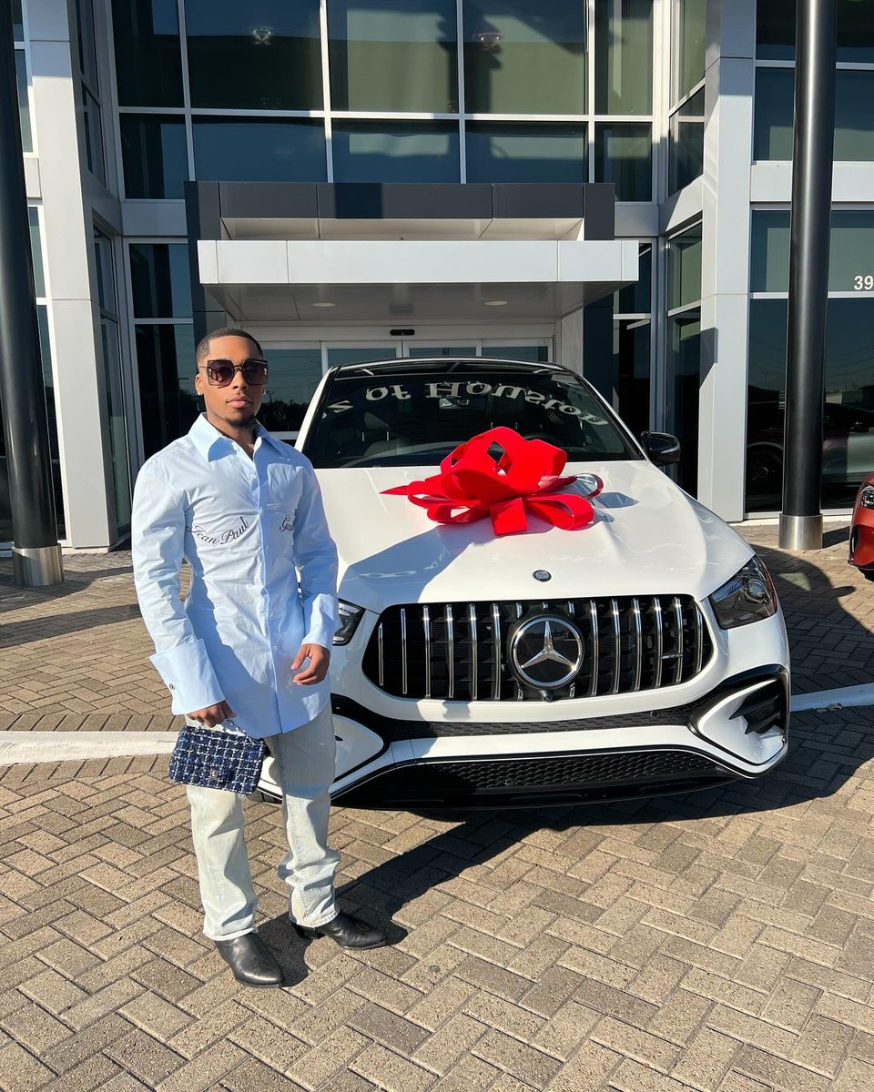 BDTRELILBROTHER's tweet photo. I’m 24 but my car 25 #imtheBOSS https://t.co/ewgusdtlse
