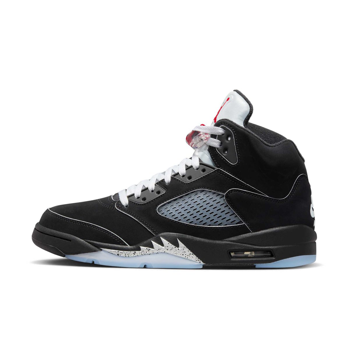 Info4Days's tweet photo. Official Images: Air Jordan Retro 5 'Black Metallic Reimagined' https://t.co/TJpXNccath