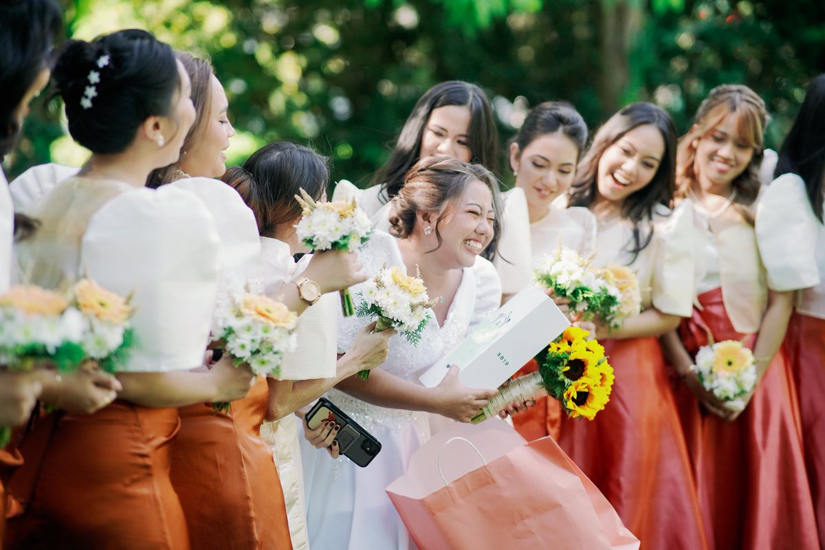 meloooon1424's tweet photo. One of the highlights of our wedding. Elesbi secured! Mukhang readyng ready na for SAW. ✨

Kayo, ready na ba kayo sakin @SB19Official ? Char 

#SB19 https://t.co/HWm7Z2qgNc