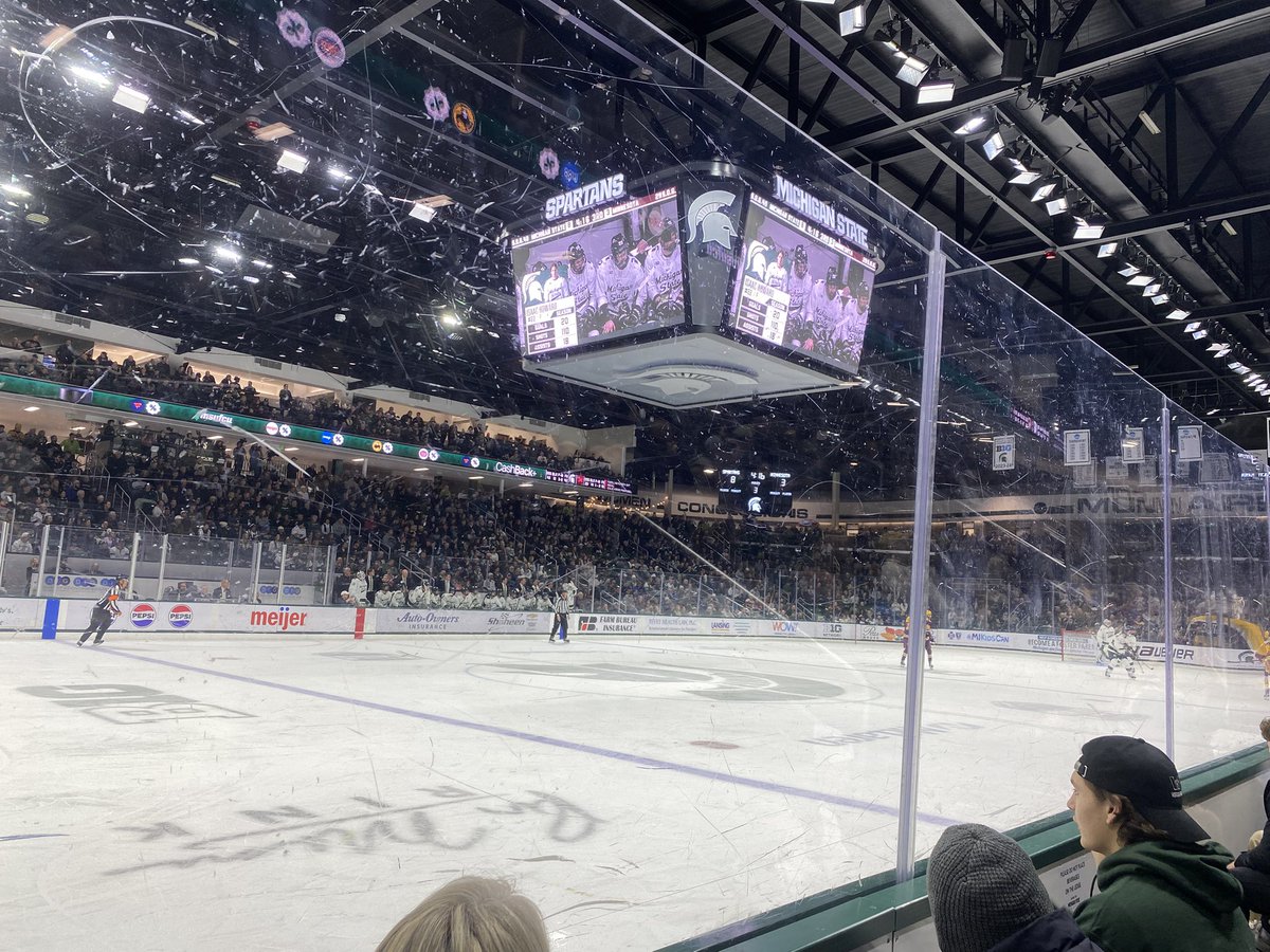 Stix11Picks's tweet photo. Need to know if my followers are dialed in on the College Hockey?! It’s absolutely electric and so is this Michigan State team! #GoGreen #GoWhite #MichiganStateHockey 

Put a beat down on Minnesota 9-3 today, back in action at Munn Ice Arena tomorrow night! 

MSU ml was -125 🆓🤑 https://t.co/QfOek4TaDX