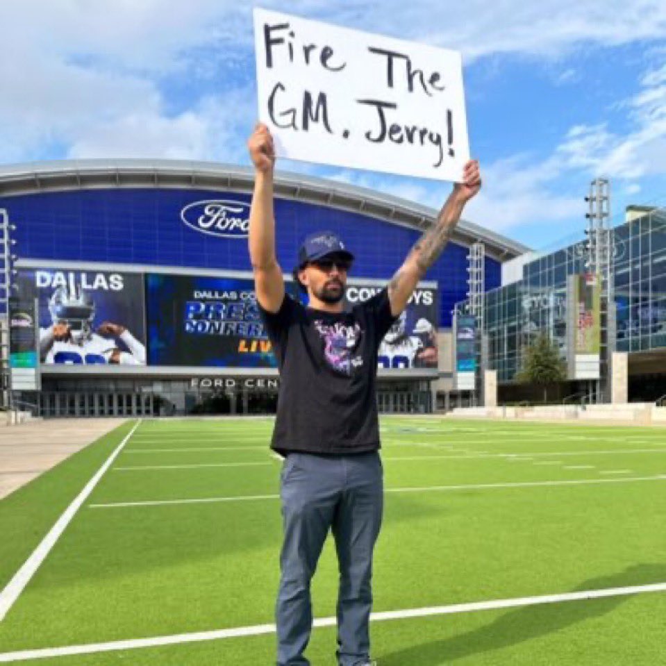 <a href="/dallascowboys/">Dallas Cowboys</a>