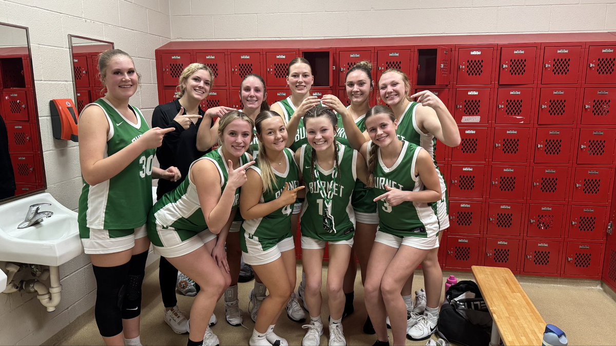 Lady Dawgs had a strong team effort @ Salado tonight.  Burnet wins 42-29.  They are now 6-1 in district play.  Let's goooooo! Congrats, goes out to Journey Denton for the Two Feet In POG award tonight.