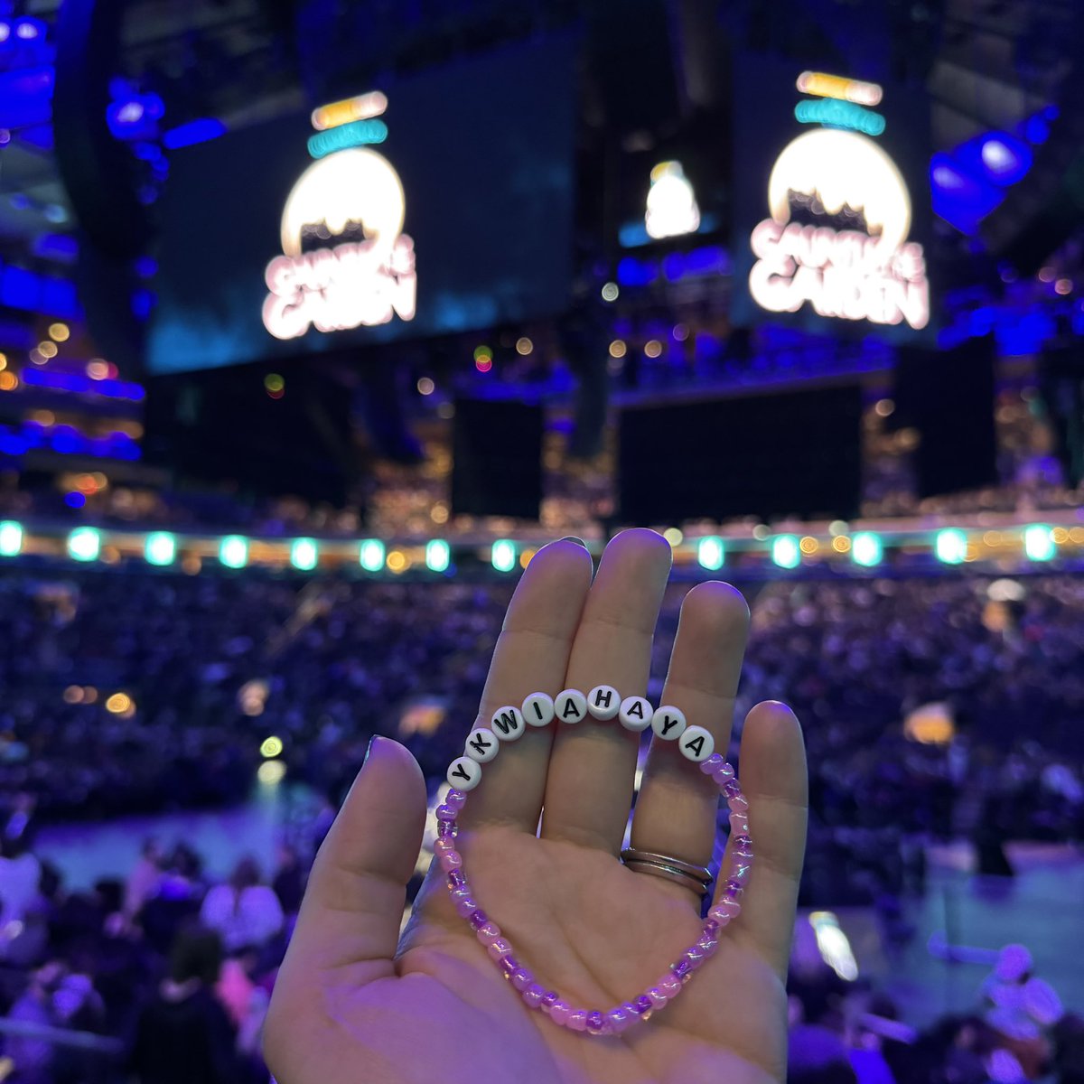 decemberiste's tweet photo. at d20 live… i manifested it https://t.co/zbilR3xaKk