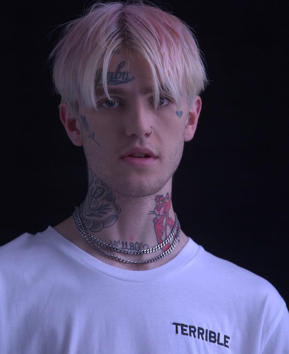 goth_luvv's tweet photo. lil peep. https://t.co/AyZJEXvq4X