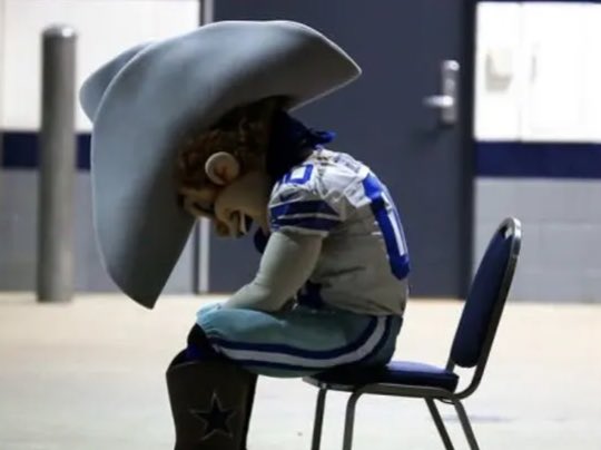 eadyIofficial's tweet photo. I love the Dallas Cowboys with all my heart but my loyalty is being tested so much right now,

FUCK JERRY JONES and his trifling family. https://t.co/lUwZzxADQR