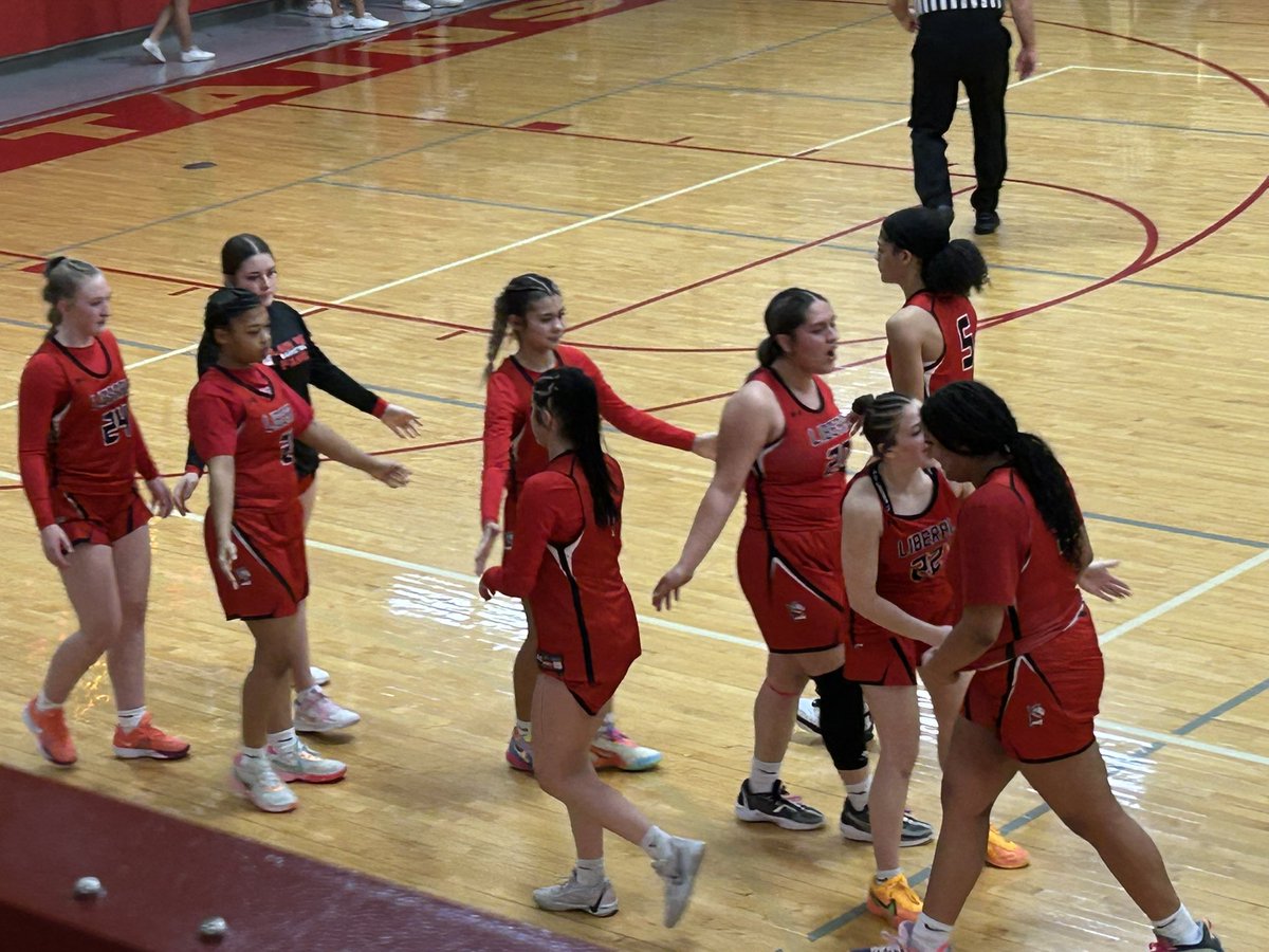 sportsguybrock's tweet photo. Liberal defeats Bonner Springs 63-47. https://t.co/kktEIpN555