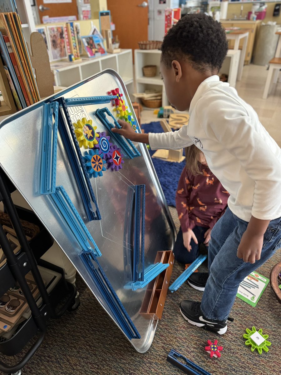 RCPS_EarlyLearn's tweet image. Engineer a ramp #afterschool  #ramps #engineersatwork #dph #pat