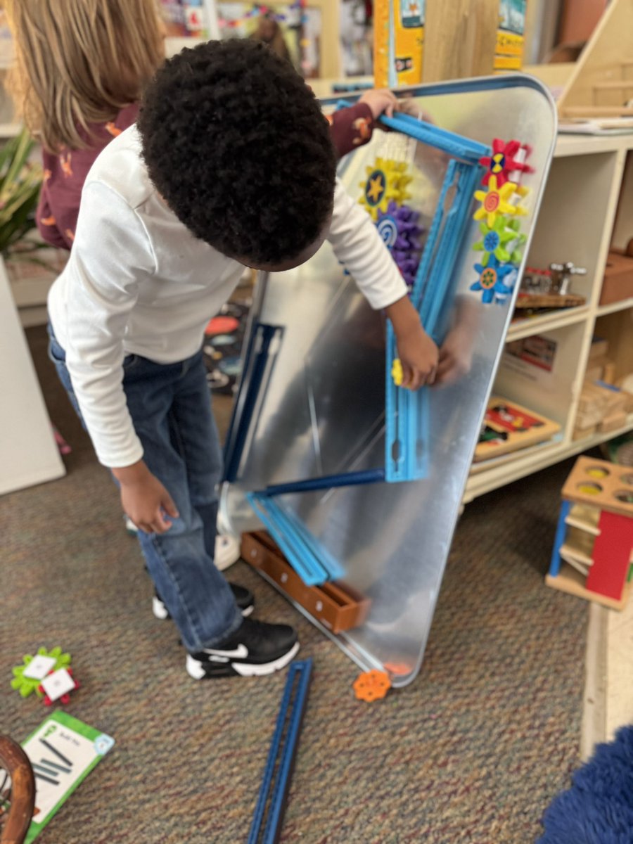 RCPS_EarlyLearn's tweet image. Engineer a ramp #afterschool  #ramps #engineersatwork #dph #pat