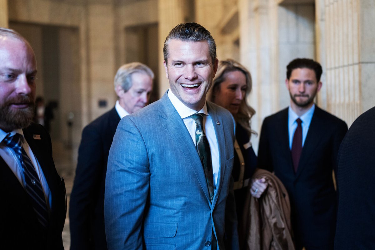 Senate narrowly confirms Pete Hegseth as the next defense secretary, with Vice President JD Vance casting a tie-breaking vote. ow.ly/BsEE50UN07x