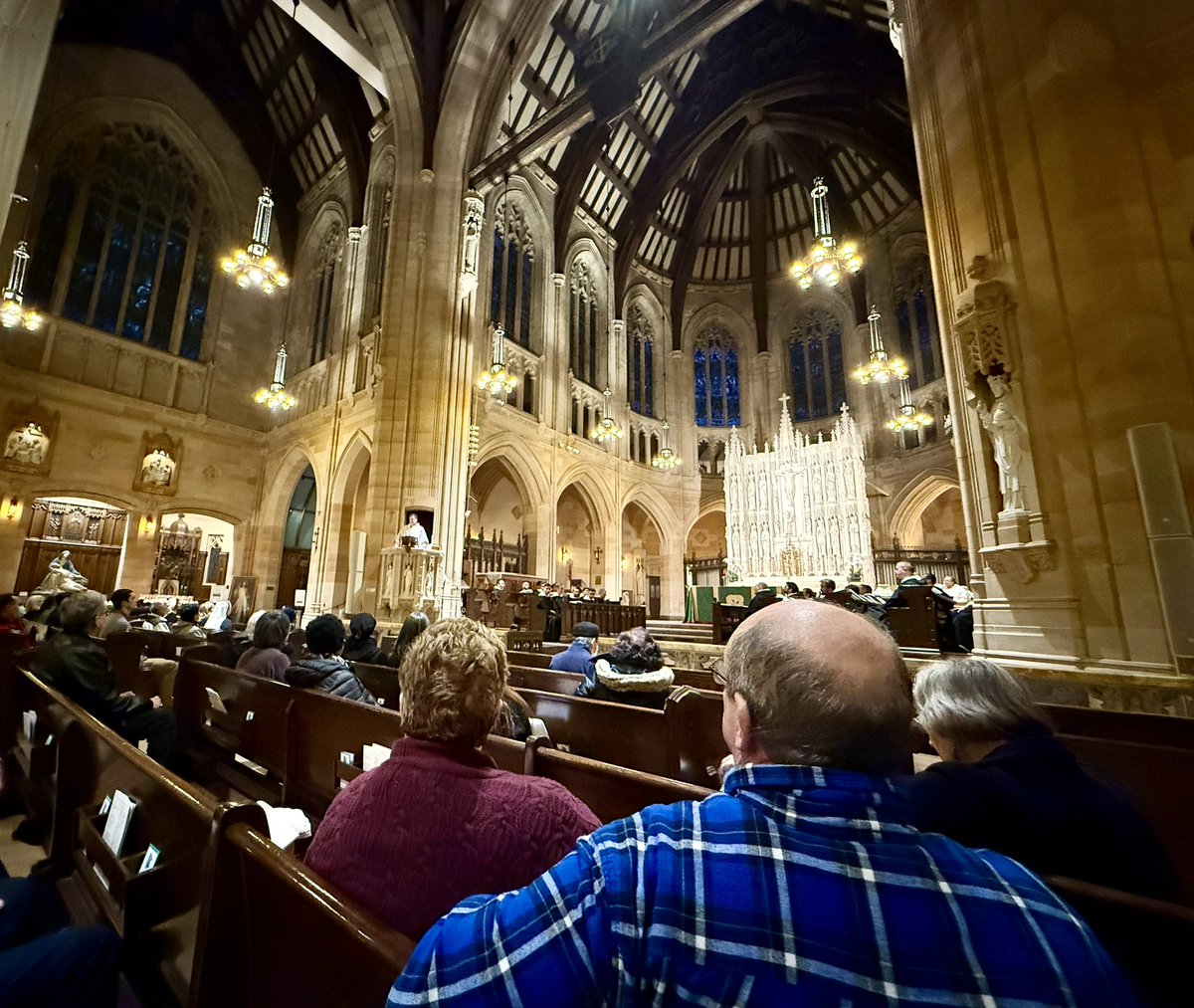 ArchdioceseSF's tweet photo. St. Dominic’s was full tonight for the Walk for Life Vigil Mass celebrated by Fr. Mark Mary, MFVA from EWTN. Here are a few snapshots with more photos to come.

@stdominicsSF @walkforlife https://t.co/Q4OPCvyCm2