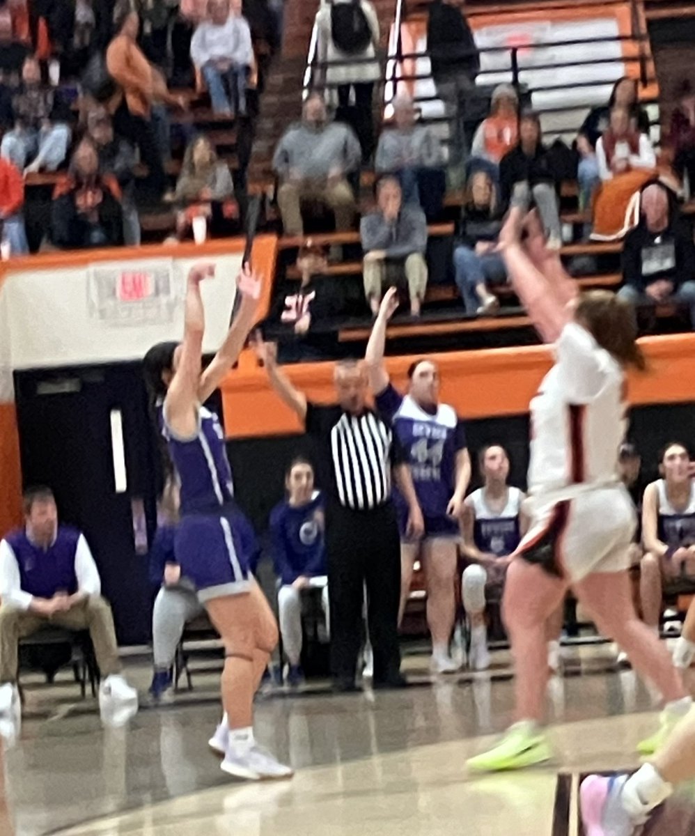 EASTENSPREG tweet media