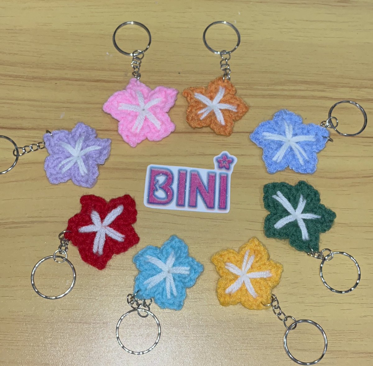 kimmyyyy199x's tweet image. BINIverse : The World Tour  fansupport by @binikimmyyy 

I. Flower crochet 🌸
II. Salamin salamin🪞

❀ rt + like
❀ time &amp;amp; loc: TBA
❀ limited quantity 1:1
❀ random design for hand mirror 

#BINIVerseWorldTour2025 #BINI