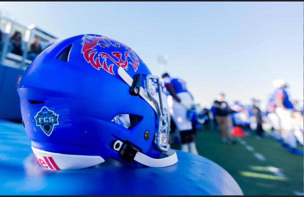 Taveonchatman1's tweet image. #AGTG 9: Truly blessed to receive an official offer from Houston Christian University! Thank you 
@dcoleknows @coachbmorgan @kmangum409 @CoachGrahamFB 
@coachklintking