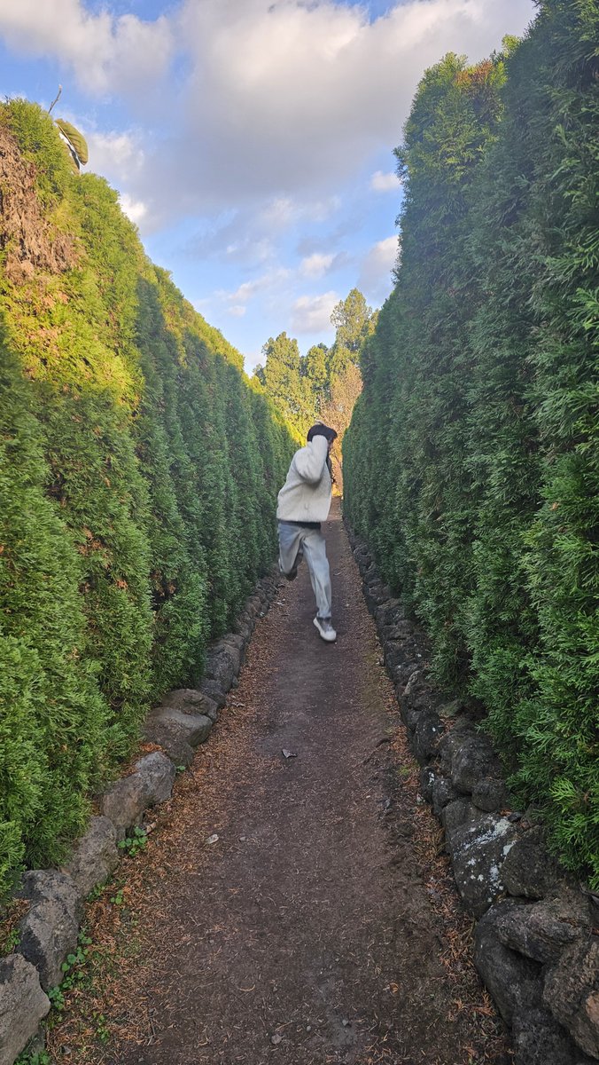 btsinthemoment's tweet photo. jin weverse post https://t.co/65zYxNyIsr