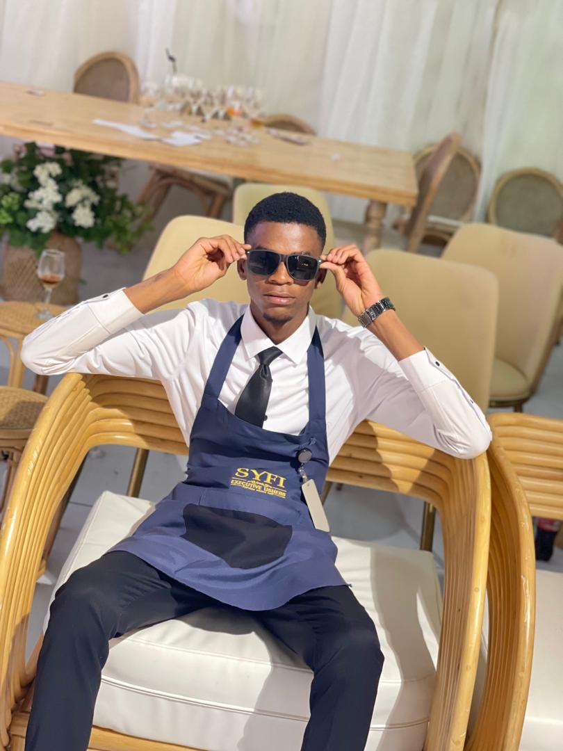 Buchi52267147's tweet image. Meet the #SYFI Executive Ushers—your go-to team for excellence and elegance at every event. Professional, personable, and always prepared to make your special moments unforgettable. Book with us today! #EventSolutions #SYFIUshers@ugandastatehouse