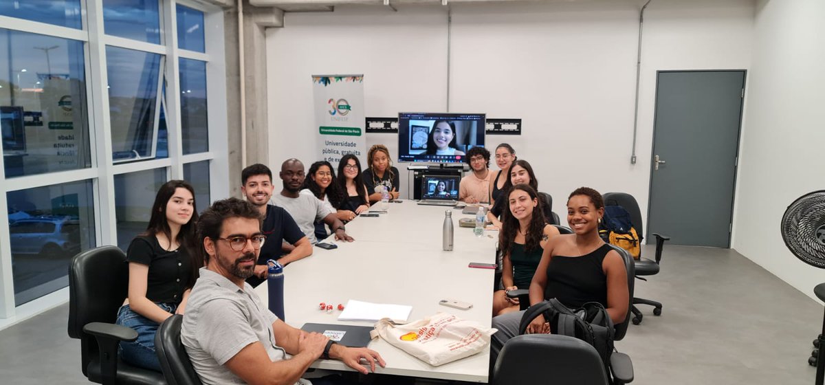 ✨️ Estamos de volta!

Após o recesso de fim de ano, o Laboppi retomou as atividades com força total. Já realizamos as primeiras reuniões para o planejamento dos nossos projetos, eventos e atividades deste ano!

Que 2025 seja um ano de muitas realizações e conquistas! 🚀👨🏻‍🏫