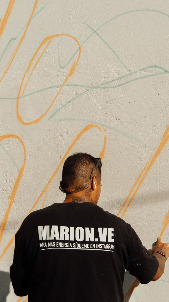 AFBETANCOURT's tweet image. Ahora los astros se alinearon; lo invitamos a ser artista del programa #Compi en la @GobDeBolivar y @CompiBolivar se montó en el viaje y esperamos llenar de color las obras de la gente con la magia de sus manos y la buena energía de su creatividad.