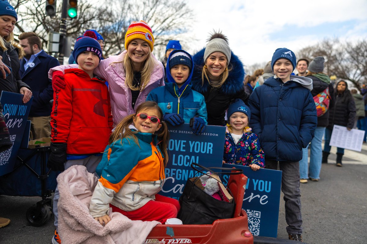 ADFLegal's tweet photo. The pro-life message is one of compassion, joy, and hope. Today at the #MarchforLife, that spirit was on full display.
@ADFLegal and @ADFIntl were honored to join the many thousands in the pro-life movement in affirming that #LifeIsAHumanRight https://t.co/8gltRNoh0Y