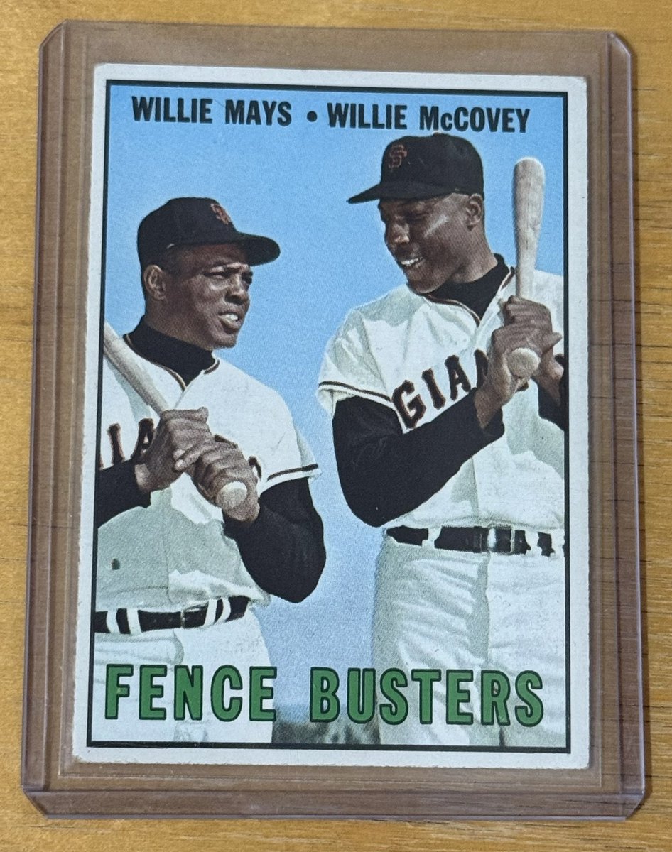 LukeTheDuke4009's tweet photo. Check out #1967Topps #Topps #Mays #Baseball #423 #WillieMays #Willie #WillieMcCovey #FenceBusters #Vintage Card https://t.co/BFdYIvX0yI #eBay via @eBay https://t.co/3Gy5YcGuRB