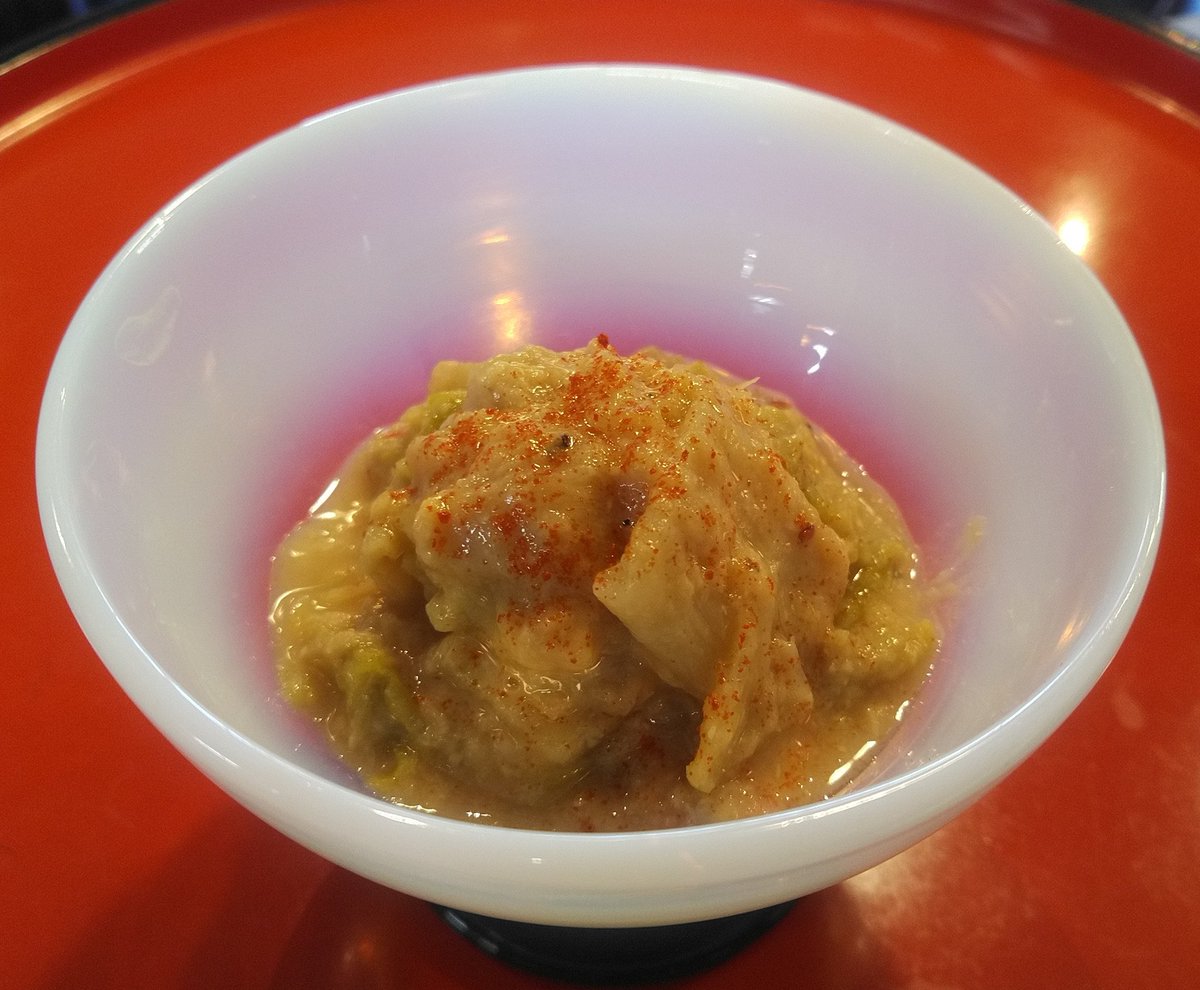 madone9_9's tweet photo. 白菜の古漬けと目抜けのアラを酒粕で炊いた「あざら」、旧正月に阿闍梨(高僧)が食べたと云われています。酒(粕)と魚(アラ)で作ったギリ精進料理といった感じでしょうか。
期間限定でご提供しております。
#大鍋屋 #気仙沼 #映画サンセットサンライズ #あざら #郷土料理 https://t.co/7A4GSpXrUQ
