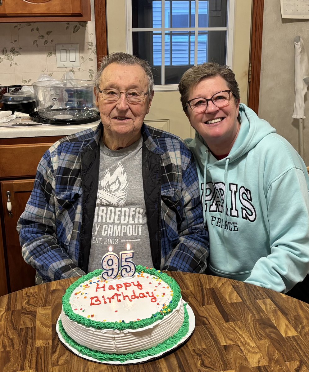 Ann Schroeder tweet media