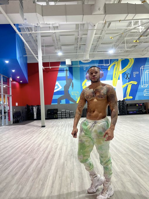 Mr_Confident_