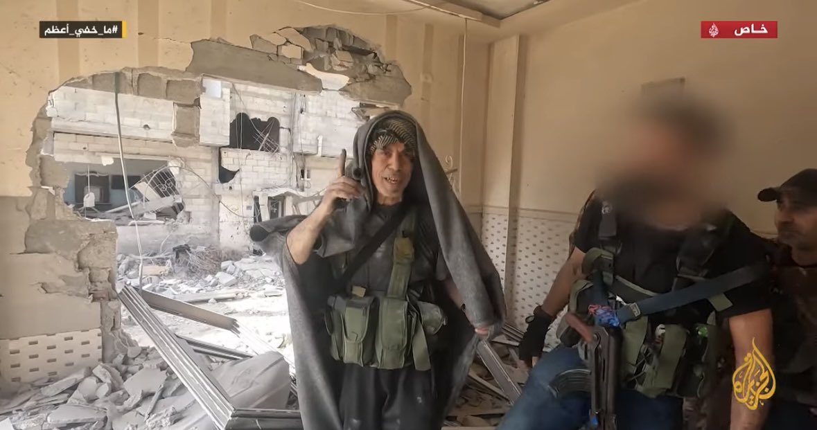 محدش من الحكام العرب يشوف حلقة ما خفي اعظم يغير كده ويعمل موقف مشرف بجد لأننا بجد بقينا في نص هدومنا واحنا عمالين نتلكك 
لبعض كشعوب إن حكامنا خايفين من أمريكا 
وطلعت أمريكا أهي مش ربنا وعادي حكام واقفين بيحاربوا أمريكا بنفسهم كحاكم غزة 
أبو إبراهيم يحيى السنوار